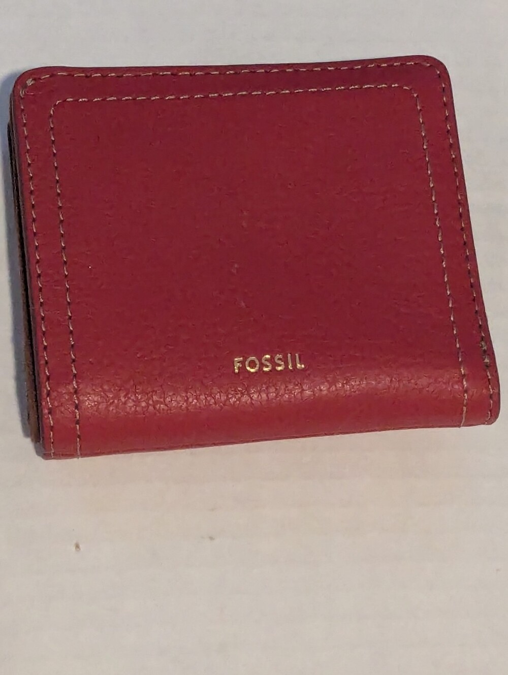 Fossil Small Leather Bifold Wallet in Red with Gold Logo